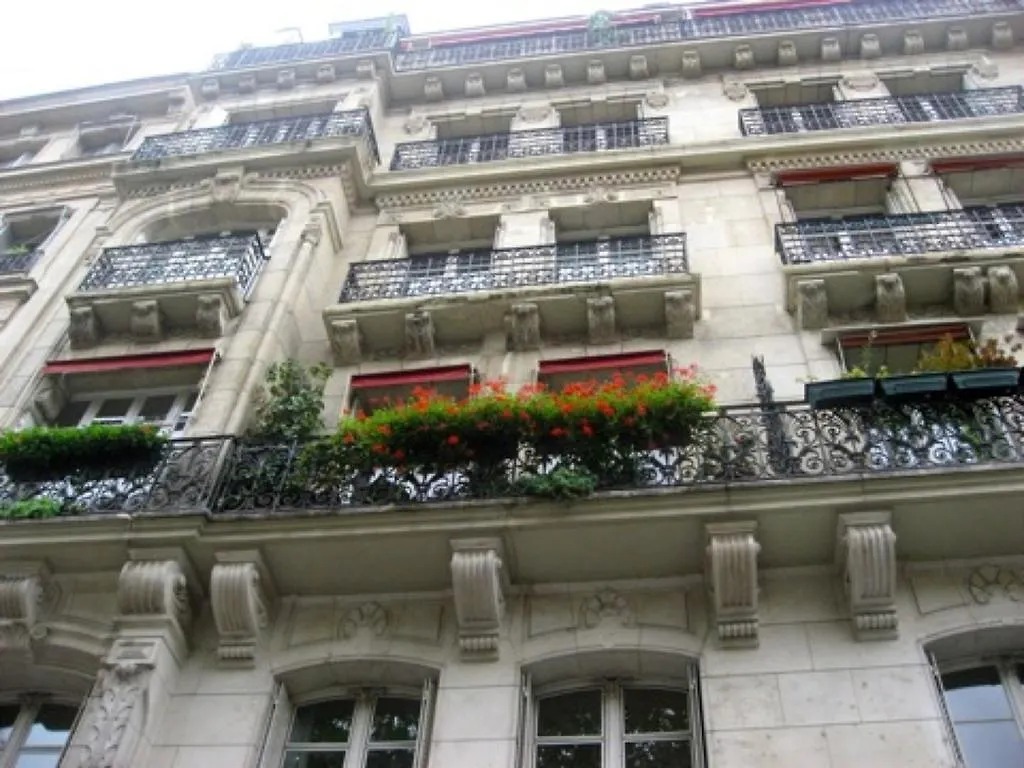 Living - Duquesne Appartement Paris